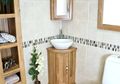 Kamar Mandi Tetap Cantik Walau Sempit dengan Tips Berikut Ini!