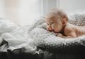 5 Tanda Tak Biasa Si Kecil Cerdas dan Berbakat Sejak Bayi, Catat Moms!