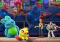 Toy Story 4 Kembali Kenalkan 2 Karakter Barunya, Ducky and Bunny