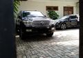 Banyak Mobil Terparkir di Rumah Maia Estianty, Ada Apa?