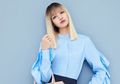 Inspirasi Warna Rambut Terang ala Lisa Blackpink yang Patut Ditiru