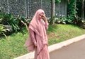 Mulan Jameela Rela Menyerobot Shaf hingga Duduk di atas Kabel demi Hadiri Kajian Ustaz Abdul Somad