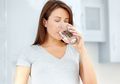 Minum Air Hangat Setiap Pagi, Rasakan 5 Khasiat Ini Sesudahnya, Termasuk Awet Muda!