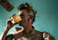 Artikel Terpopuler 2018 : Cerita Tentang Sekelompok Punk yang Menyuntikan HIV Demi Kebebasan & 'Surga'