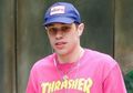 Tulis Pesan Misterius dan Hapus Instagram, Kepolisian New York Ikut Cek Kondisi Pete Davidson