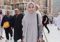 Melody Eks JKT48 Bercadar Ketika Umroh, Lihat Tampilannya yang Jadi Sorotan!