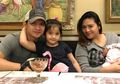 Pantas Diberi Gelar Suami Idaman, Cara Manis Iko Uwais Perlakukan Keluarganya Saat Makan Bersama Jadi Sorotan
