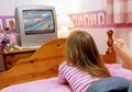 Televisi di Kamar Tidur Ternyata Picu Obesitas pada Anak, Kok Bisa?