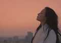 6 Lirik Lagu Breathe Ciptaan Jonghyun SHINee yang Punya Arti Mendalam!