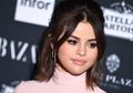 Mau Pakai Lipstik Nude? Ini 7 Tampilan Makeup Biar Enggak Pucat!