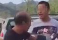Seorang Pria Balas Dendam, Gebukin Mantan Gurunya yang Ia Tuduh Pernah Menendangnya Sekitar 20 Tahun yang Lalu