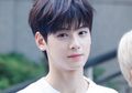 7 Idol Kpop Cowok yang Cocok Jadi Pacar Sehari Kita di Momen Natal!
