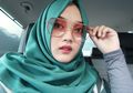 Gaya Stylish & Enggak Ngebosenin dengan Hijab Hijau Ala Anak Komedian Sule, Putri Delina!