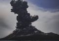 Erupsi Gunung Anak Krakatau: Dampaknya pada Biodiversitas dan Tanah