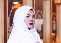Sarita Abdul Mukti Pengajian Bareng Umi Pipik dan Peggy Melati Sukma, Penampilannya Banjir Pujian