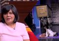 Kisah Hidup Warsinah, Wanita Berkaki Baja yang Nekat Angkat Motor dengan Dua Kakinya demi Nafkahi Keluarga