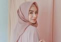 Terlihat Lebih Tinggi dengan 5 Model Gamis ala Ayana Moon. Modis!
