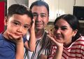 So Sweet! Rafathar Genggam Tangan Nagita Slavina Meski Sedang Tidur