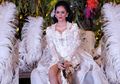 Anggunnya Penampilan Aura Kasih dalam Balutan Kebaya Jawa di Hari Pernikahannya