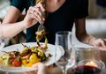 Bahaya, 7 Risiko Kesehatan yang Dialami Jika Moms Melewatkan Jam Makan