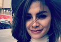 Nikita Mirzani Lepas Hijab Pamer Cowok Bule... Pacar Baru?