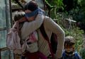 Netflix Minta 'Bird Box Challenge' Dihentikan Karena Berbahaya