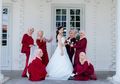 Menikah di Gereja, Pengantin Ini Memilih Pengiring Pengantin Muslim di Pernikahannya