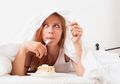 Stop Konsumsi 5 Jenis Makanan Ini Sebelum Tidur agar Berat Badan Terjaga!