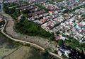 Deretan Foto Sampah di Sungai Ini Bikin Kita Elus Dada Buat Bekasi