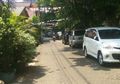 Sering Terganggu dengan Mobil Tetangga yang Parkir di Depan Rumah? Ini Jalur Hukum yang Bisa Ditempuh!