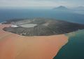 Puncak Gunung Anak Krakatau 'Tinggal Kenangan', Ini Alasan Air Laut Berubah Oranye dan Panas!