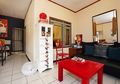 Inspirasi Desain Rumah Mungil 42 m2, Berani Bermain Warna dan Furnitur