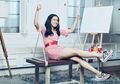 8 Gaya Kasual Kece Shraddha Kapoor, Anak Shakti Kapoor yang Stand Out!