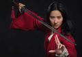 3 Fakta Tentang Liu Yifei, Pemeran Mulan yang Punya Puluhan Kucing!