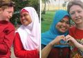 Berkenalan dari Game Online, Wanita Ini Menikah dengan Seorang Pria Bule, Begini Kisahnya