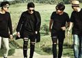 Hari Ini Genap 20 Tahun, Ucapan Selamat Ulang Tahun Ifan Seventeen yang Tinggal Seorang Diri pada Band-Nya