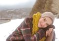 Padu Padan Outer Hijab Kekinian dan Modis ala Zaskia Sungkar