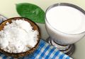 Dapatkan Kulit Cerah Bersinar Alami dengan DIY Pembersih Wajah Santan!