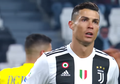 Cristiano Ronaldo Akhirnya Temui dan Beri Hadiah Fan Juventus Usai Bikin Hidungnya Patah