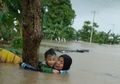 Potret Dirinya Gendong Sang Cucu di Tengah Terjangan Banjir Sempat Viral, Nenek Nurjanna Akhirnya Meninggal Dunia