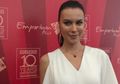 Sophia Latjuba Ceritakan Kondisi Anjingnya yang Berkaki Dua