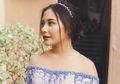 Manis Banget! 6 Model Dress Ala Prilly Latuconsina Buat Inspirasi Outfit Kondangan