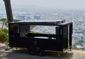 Didesain Mobile, Kantor Ini Cocok Buat Kamu yang Suka Kerja Sambil Jalan-jalan