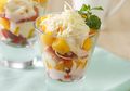 Resep Membuat Stroberi and Mango Yoghurt Trifle yang Bisa Dibuat dengan 5 Bahan Saja