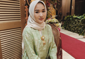 5 Model Baju Kondangan ala Selebgram Hijab yang Sopan & Ayu!