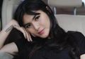 Gaya Hidupnya Setelah Keluar Penjara Dihujat Warganet, Begini Balasan Unik Angela Lee Sambil Makan Mie Instan