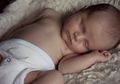 Perawatan Bayi Kuning, Moms Harus Tahu Mana yang Baik dan Tidak