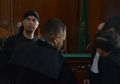 Sendirian Saat Diadili dalam Kasus "Vlog Idiot", Ahmad Dhani Jalani Sidang Perdana Tanpa Kehadiran Satupun Anggota Keluarga