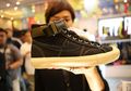 Sepatu Lokal 'Compass Bravo' Ludes Dalam 1,5 Jam Di Jakarta Sneakers Day Hari Pertama. Ini Cerita Di Baliknya