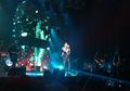 Performa Terakhir Bareng Nidji, Celana Giring Ganesha Melorot di Panggung